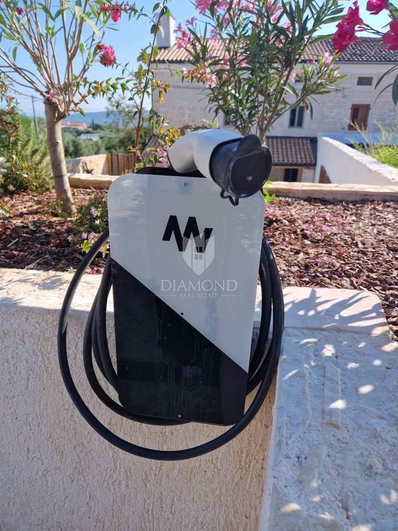 Dimora istriana ristrutturata con piscina vicino a Pola