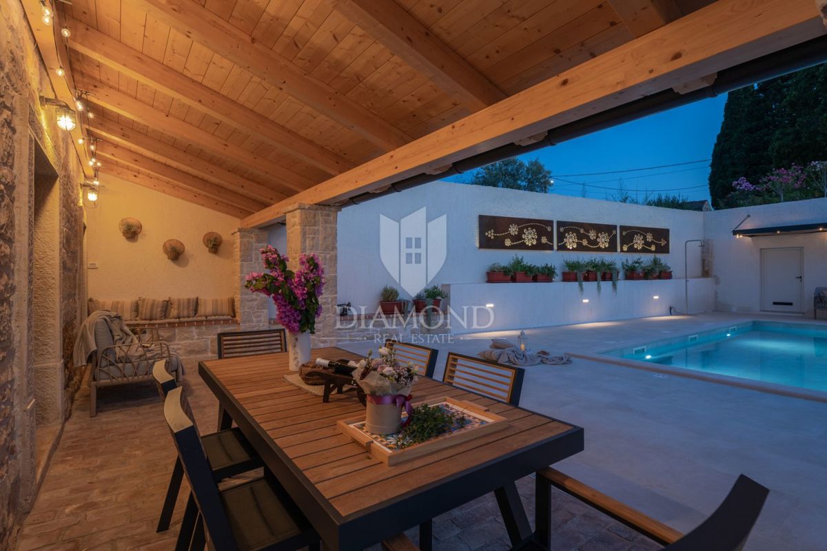 Dimora istriana ristrutturata con piscina vicino a Pola