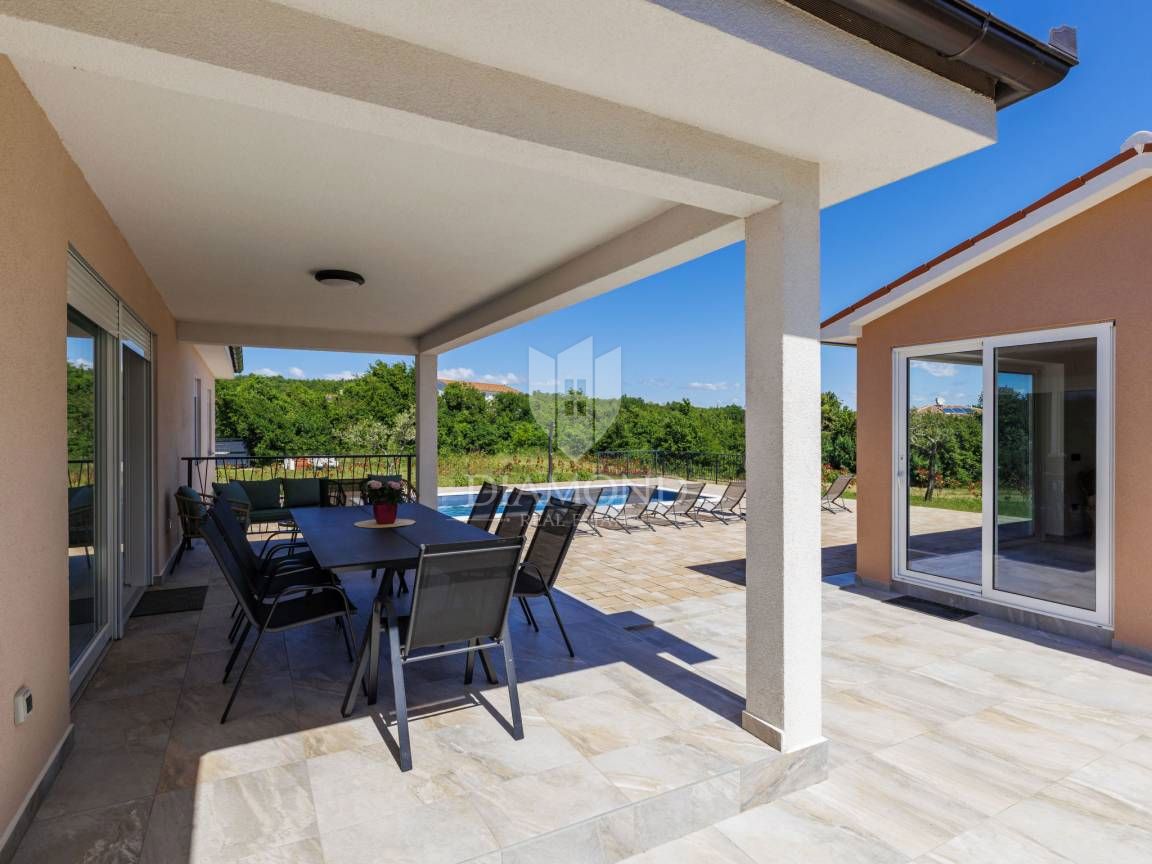 ISTRIA, LABIN, CASA CON AMPIO TERRENO EDIFICABILE