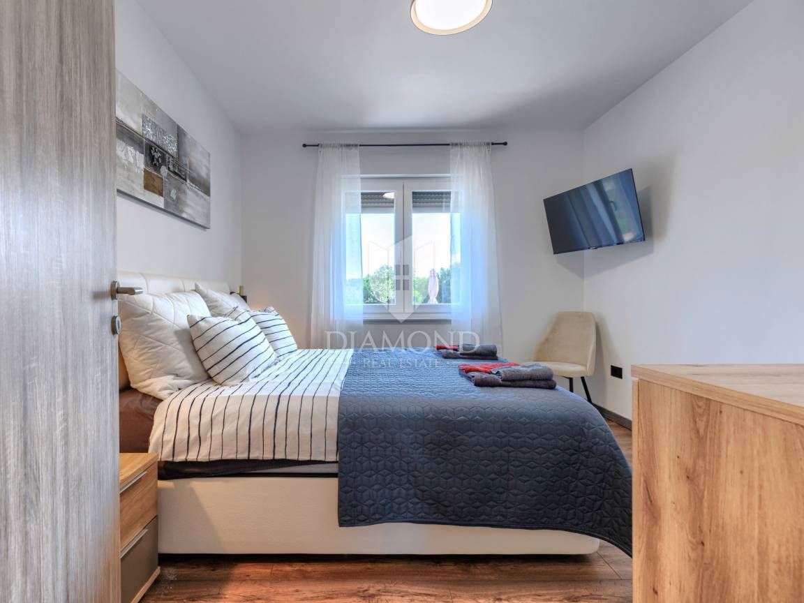 ISTRIA, LABIN, CASA CON AMPIO TERRENO EDIFICABILE