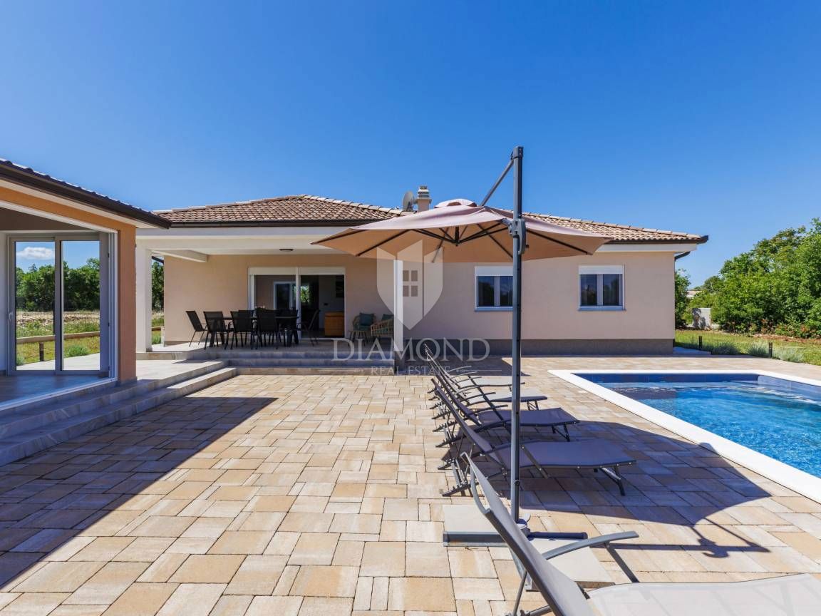 ISTRIA, LABIN, CASA CON AMPIO TERRENO EDIFICABILE