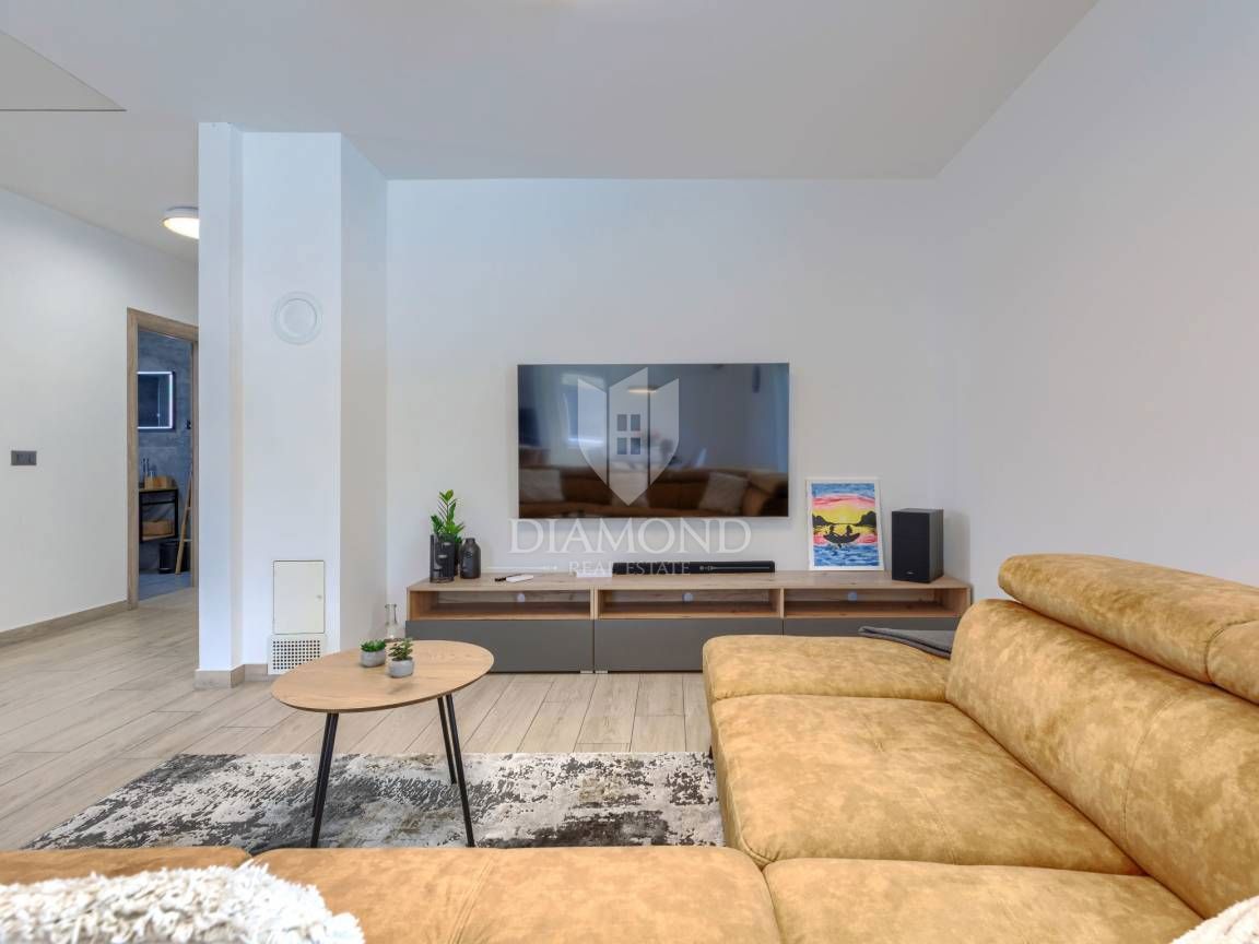 ISTRIA, LABIN, CASA CON AMPIO TERRENO EDIFICABILE