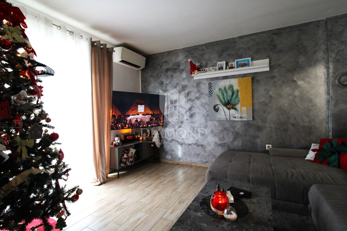 RIJEKA, VIŠKOVO, Appartamento modernamente arredato 2 camere da letto + soggiorno