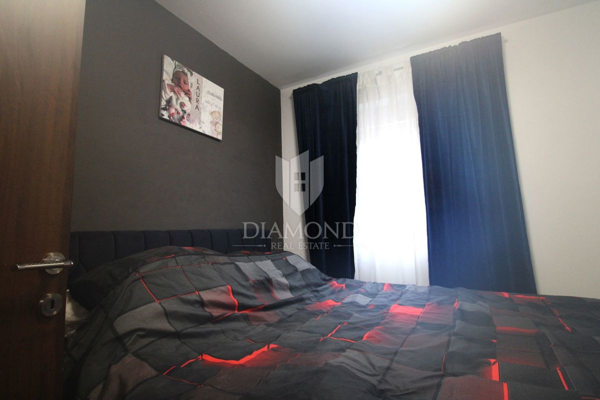 RIJEKA, VIŠKOVO, Appartamento modernamente arredato 2 camere da letto + soggiorno