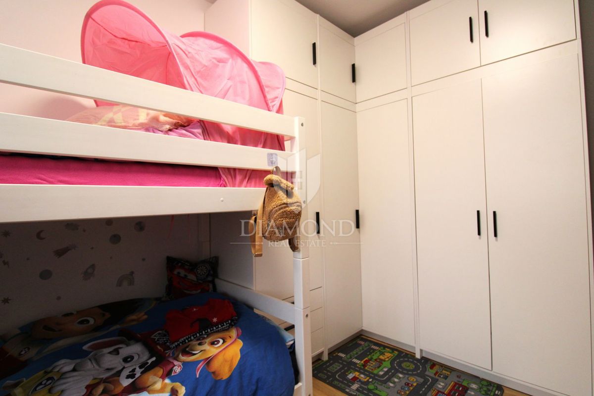 RIJEKA, VIŠKOVO, Appartamento modernamente arredato 2 camere da letto + soggiorno