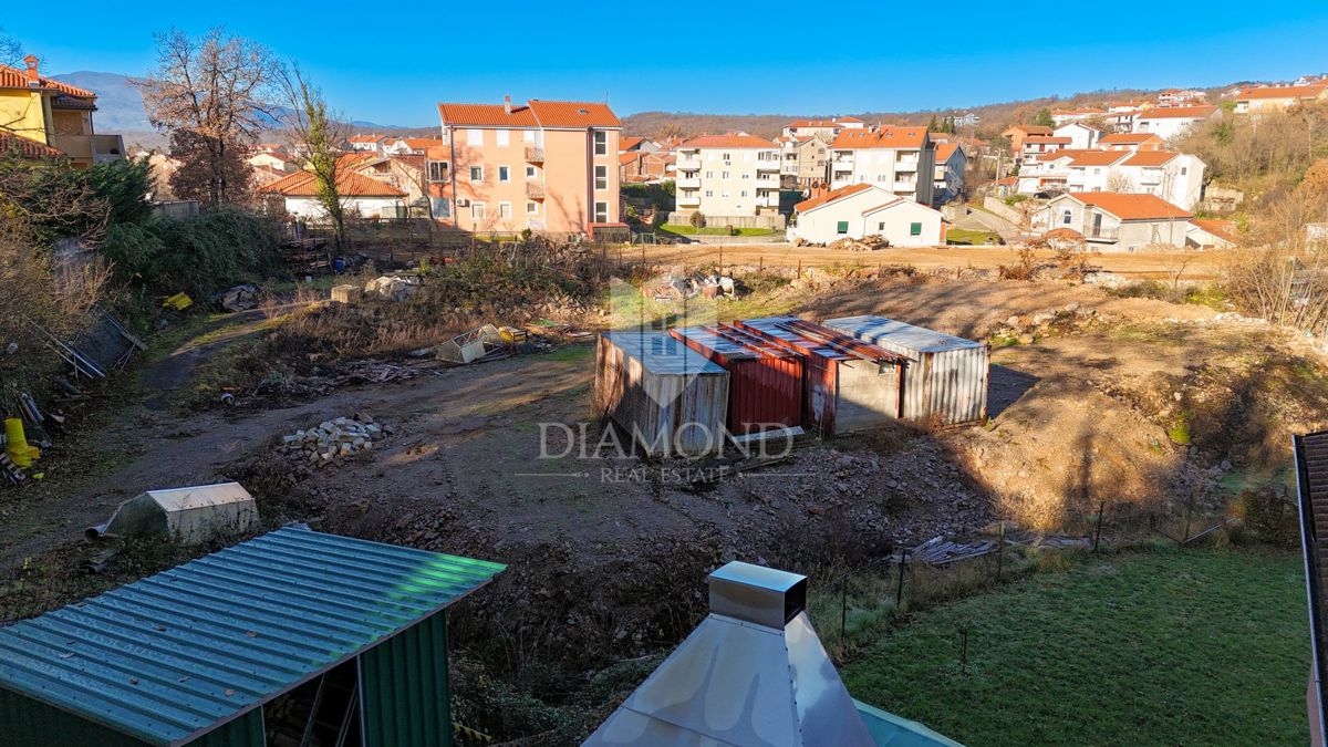 Viškovo, terreno edificabile con progetto per 6 appartamenti