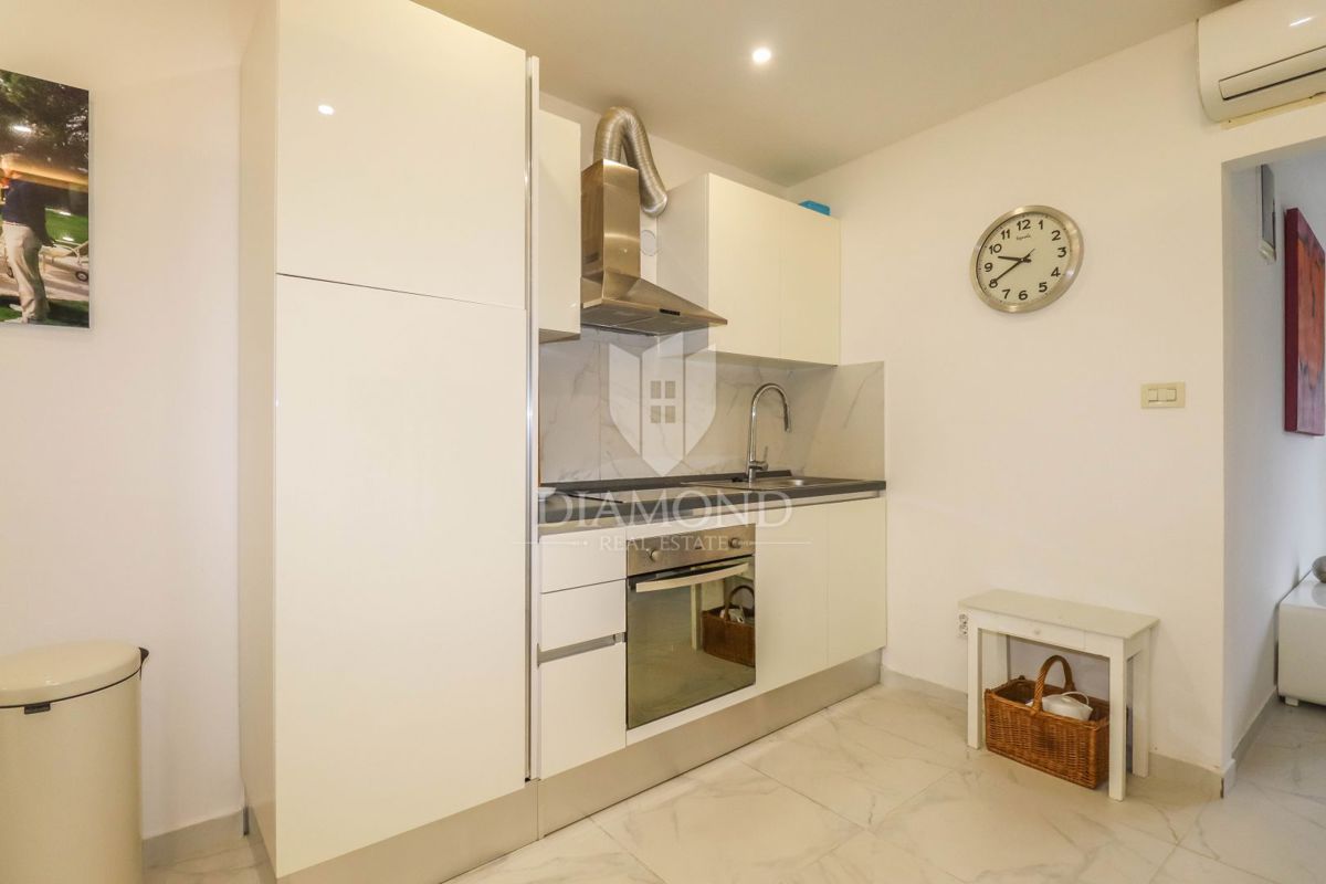 OCCASIONE! ROVIGNO! NUOVO APPARTAMENTO CON TRE BALCONI!