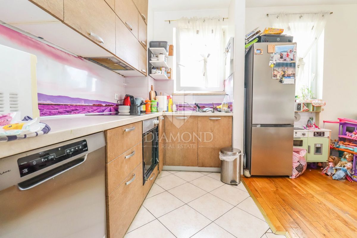 Pola, appartamento con 2 camere da letto in una posizione ricercata!