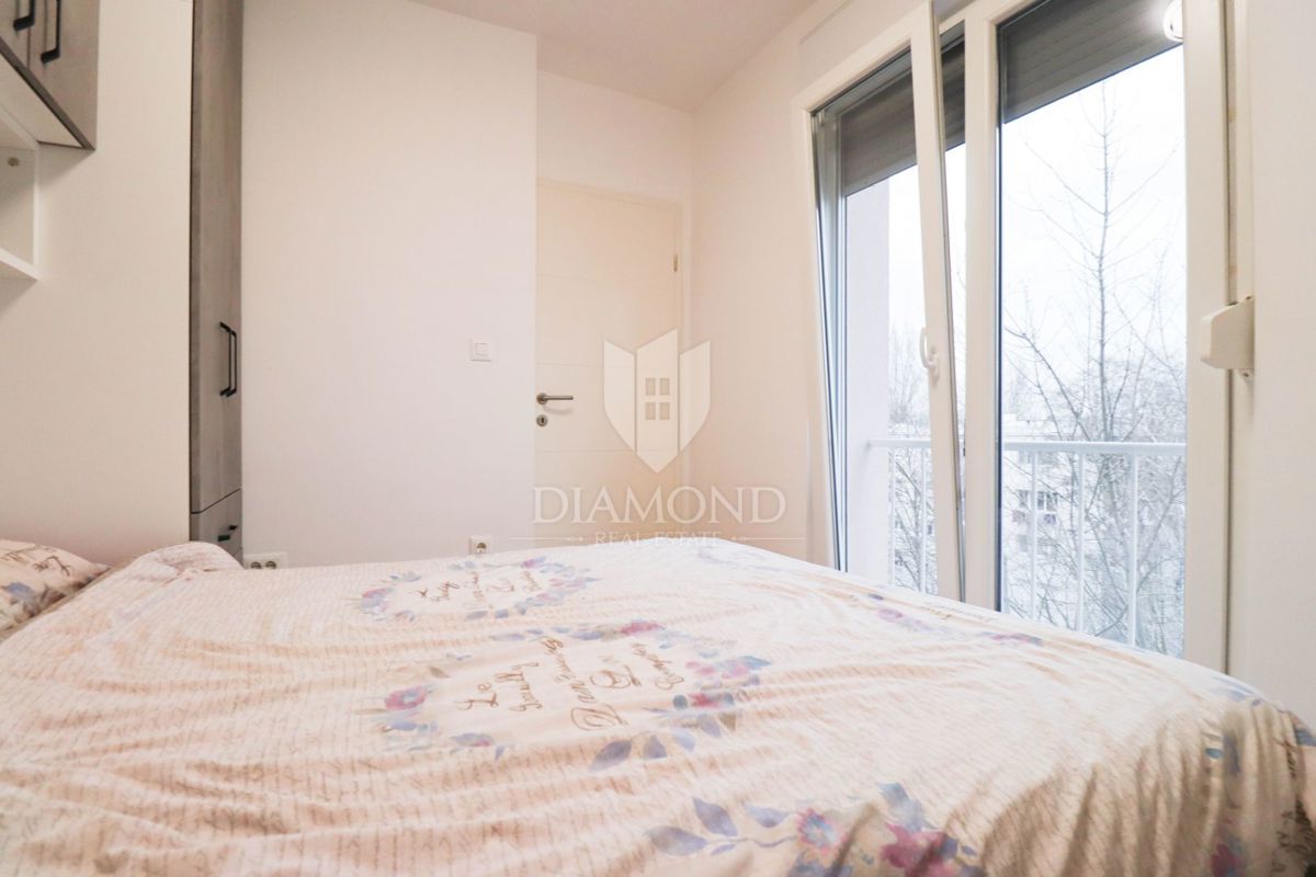 Zagabria, Voltino! Appartamento con tre camere da letto completamente ristrutturato!