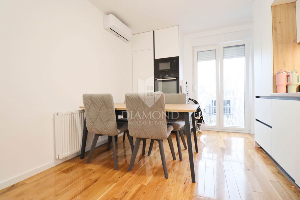 Zagabria, Voltino! Appartamento con tre camere da letto completamente ristrutturato!