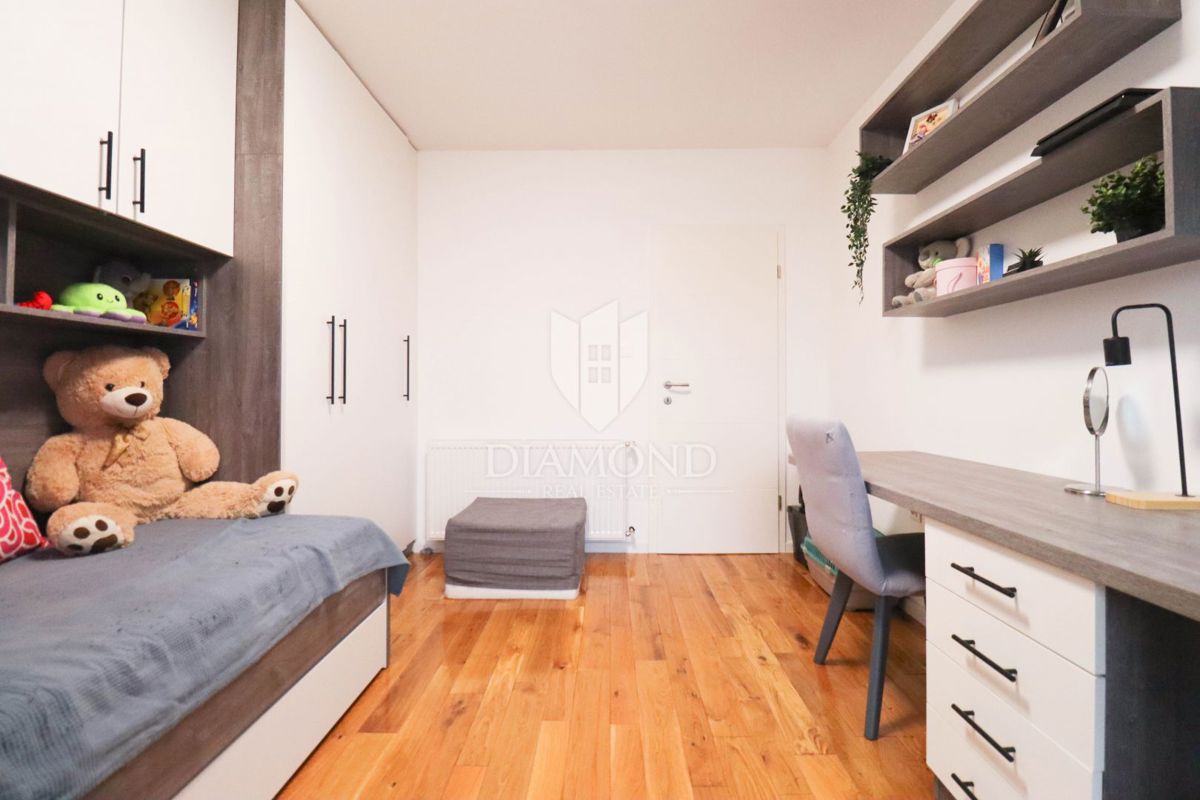 Zagabria, Voltino! Appartamento con tre camere da letto completamente ristrutturato!