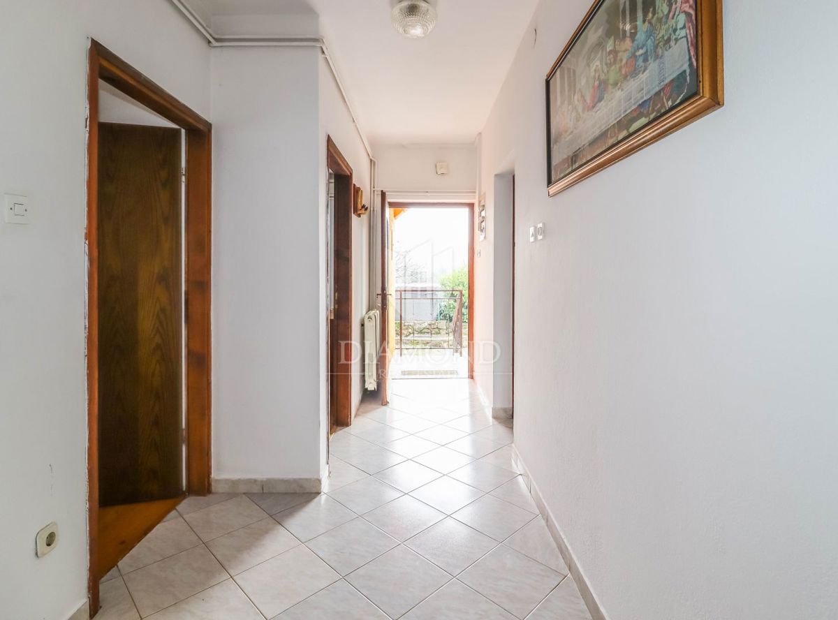 OCCASIONE! CASA, COTTAGE E TERRENO VICINO A ROVIGNO!