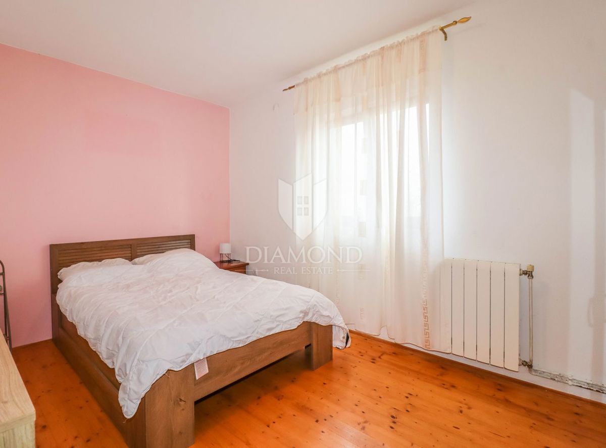 OCCASIONE! CASA, COTTAGE E TERRENO VICINO A ROVIGNO!