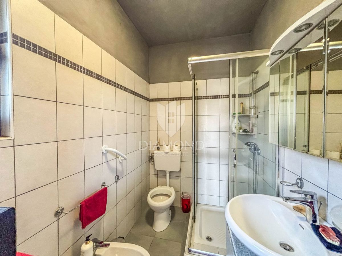 Buie, dintorni - bella casa unifamiliare su un terreno soleggiato!