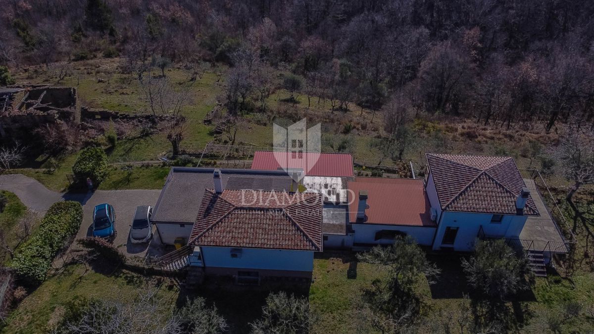 Buie, dintorni - bella casa unifamiliare su un terreno soleggiato!