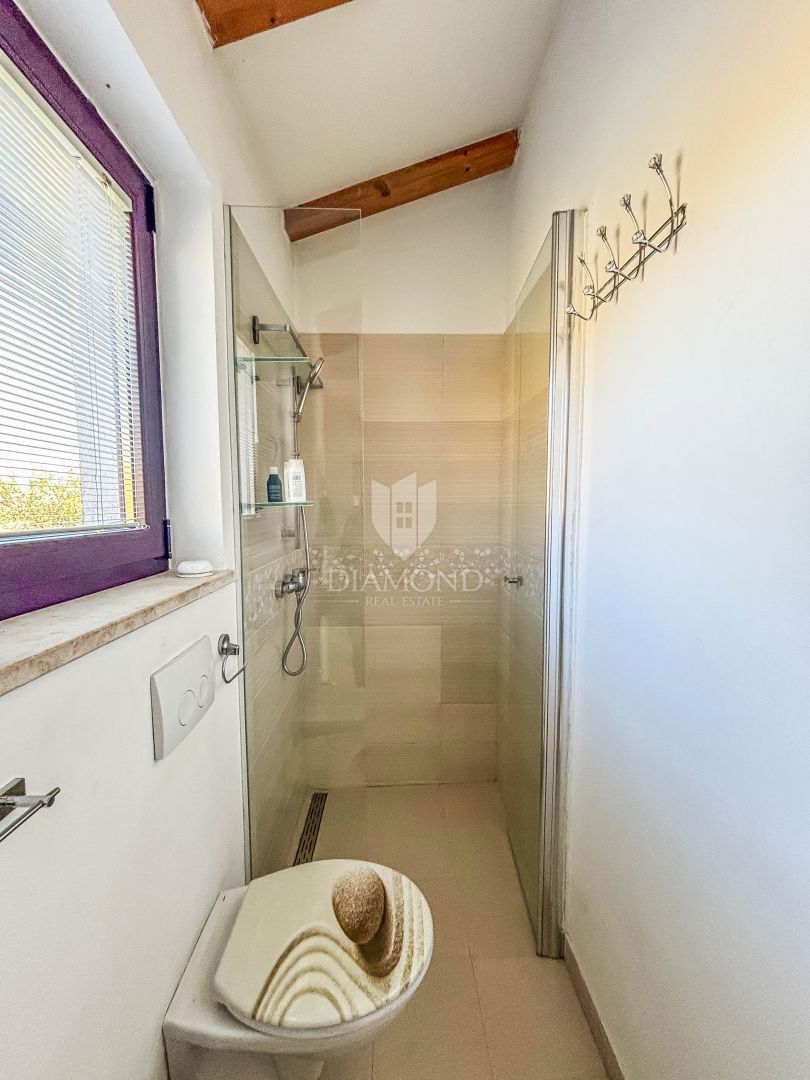 Buie, dintorni - bella casa unifamiliare su un terreno soleggiato!