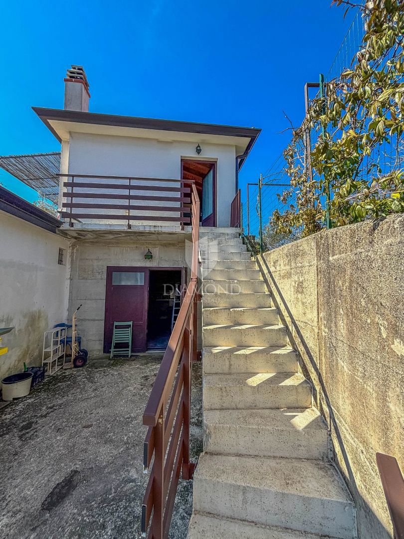 Buie, dintorni - bella casa unifamiliare su un terreno soleggiato!