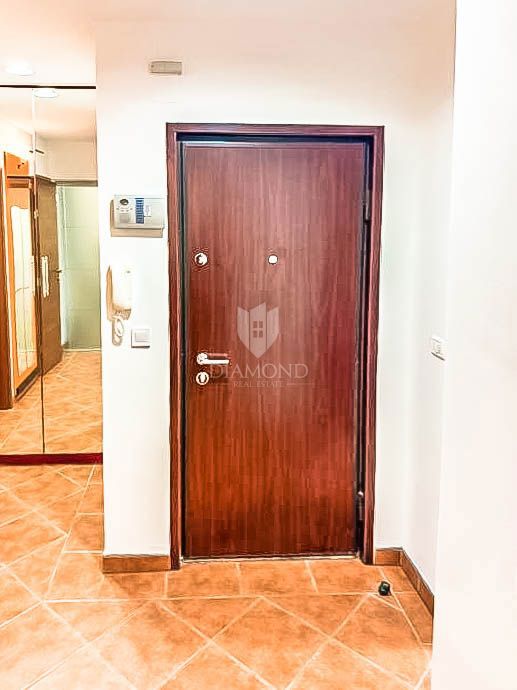 Appartamento Sigečica, Trnje, 72m2