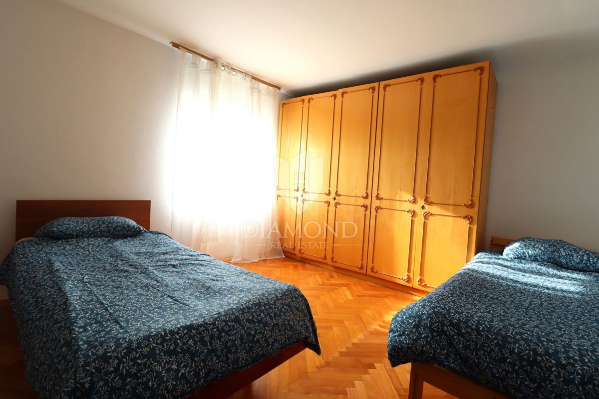 Parenzo – casa con due unità abitative e grande potenziale