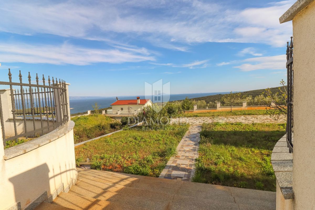 Terreno agricolo con una vista indimenticabile