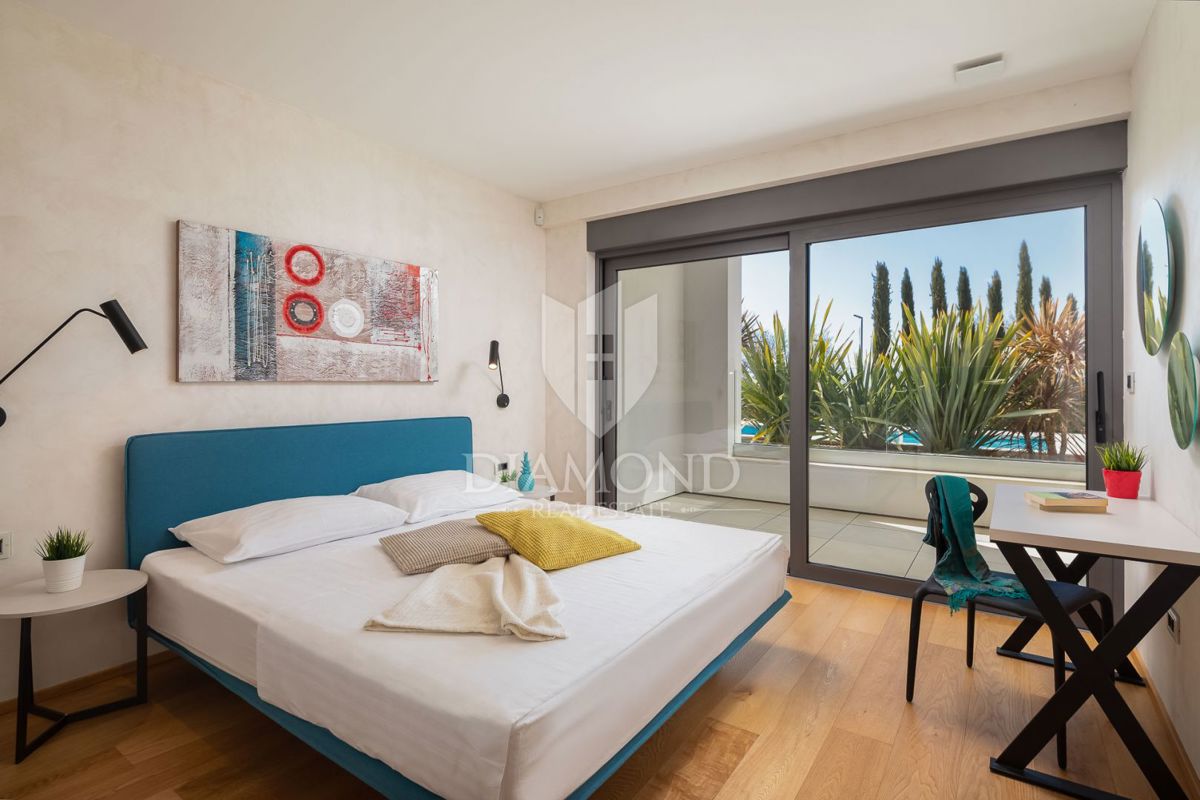 PULA - CASA CON 6 CAMERE DA LETTO, LUSSO