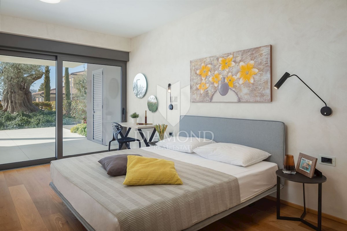 PULA - CASA CON 6 CAMERE DA LETTO, LUSSO