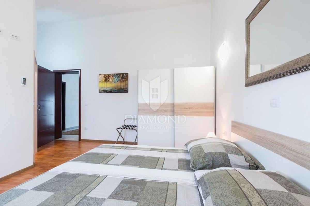 Dignano, dintorni, casa vacanza con piscina