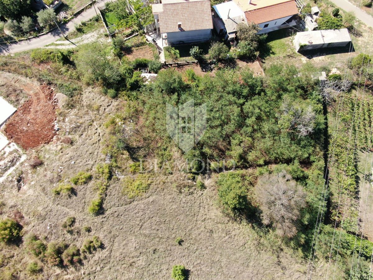 Labin, dintorni, terreno edificabile in ottima posizione