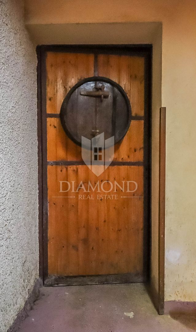 Casa Veli vrh, Pula, 340m2