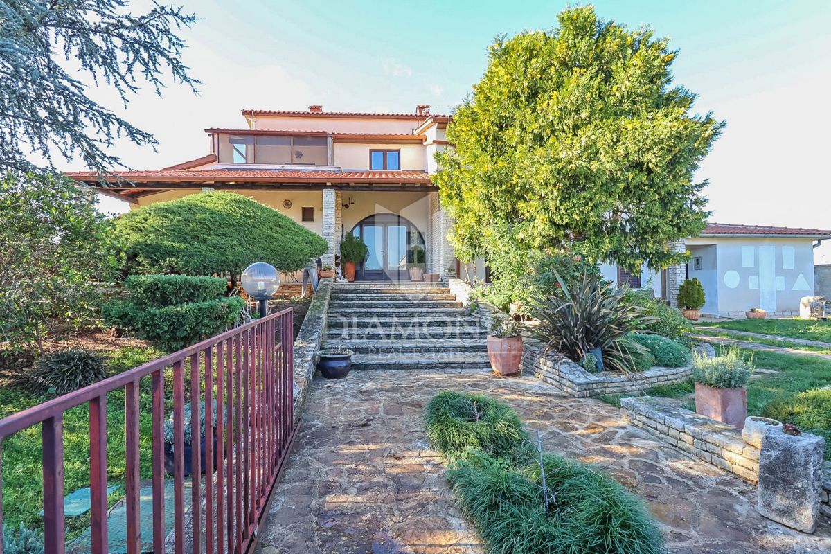 Casa Veli vrh, Pula, 340m2
