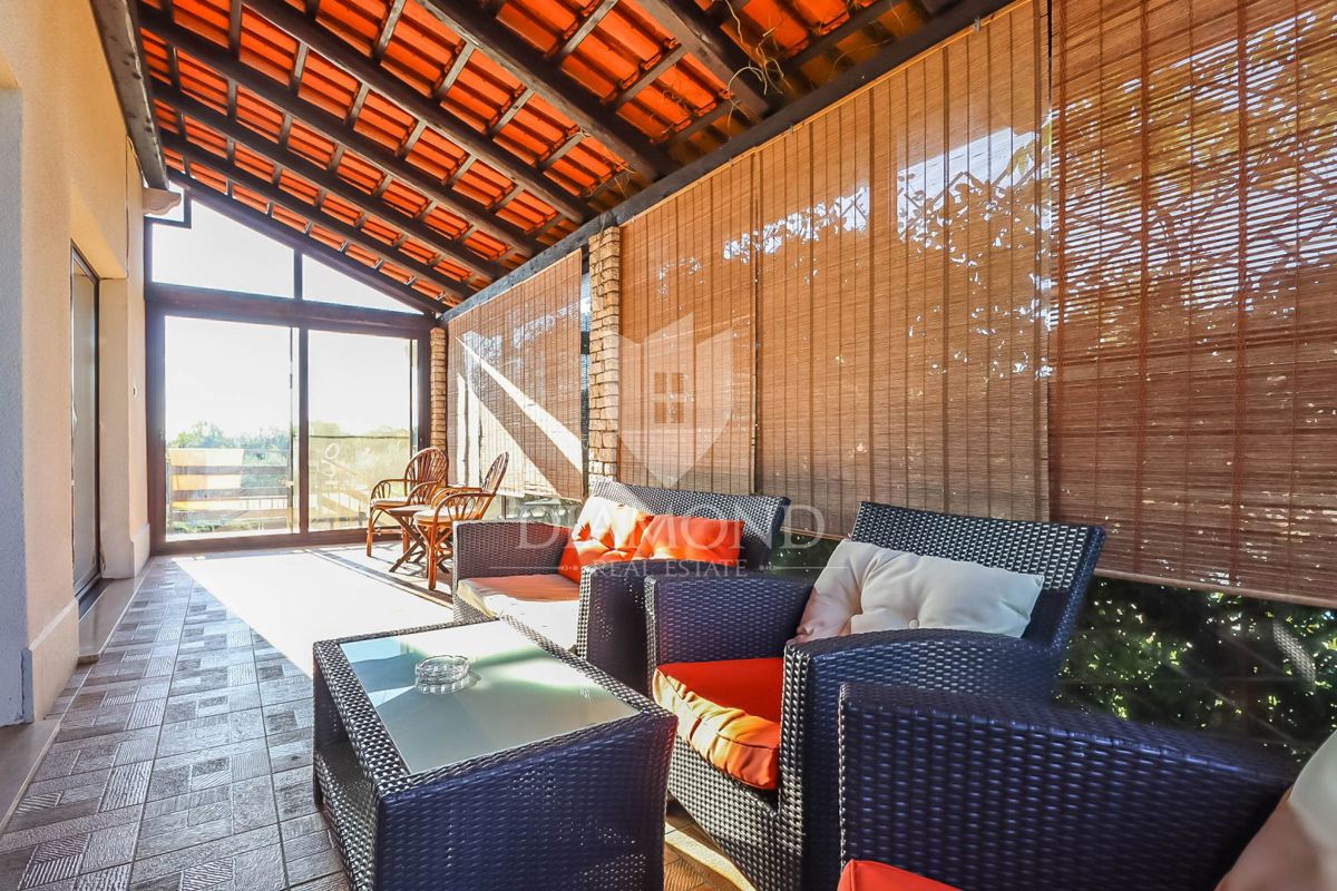 Casa Veli vrh, Pula, 340m2