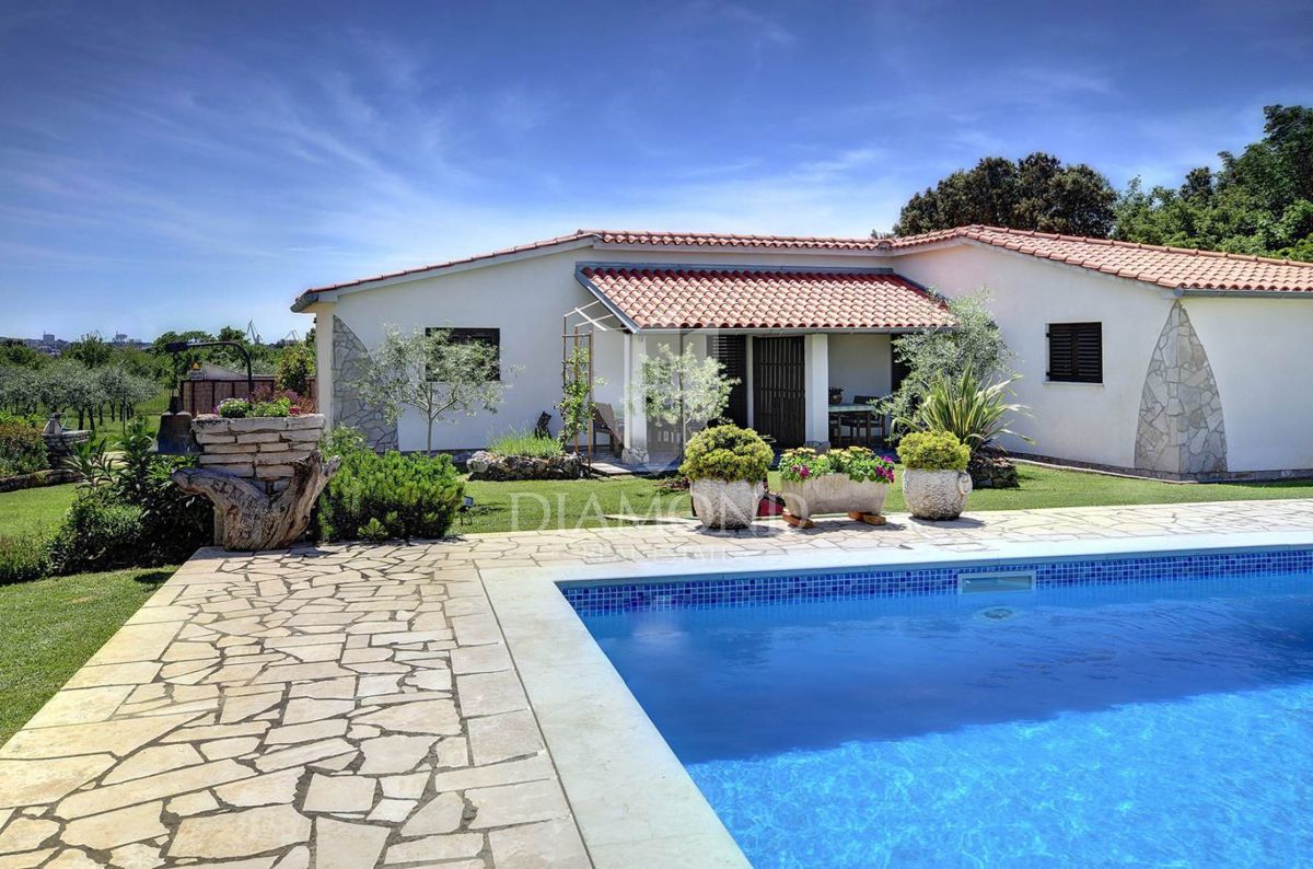 Casa Veli vrh, Pula, 340m2