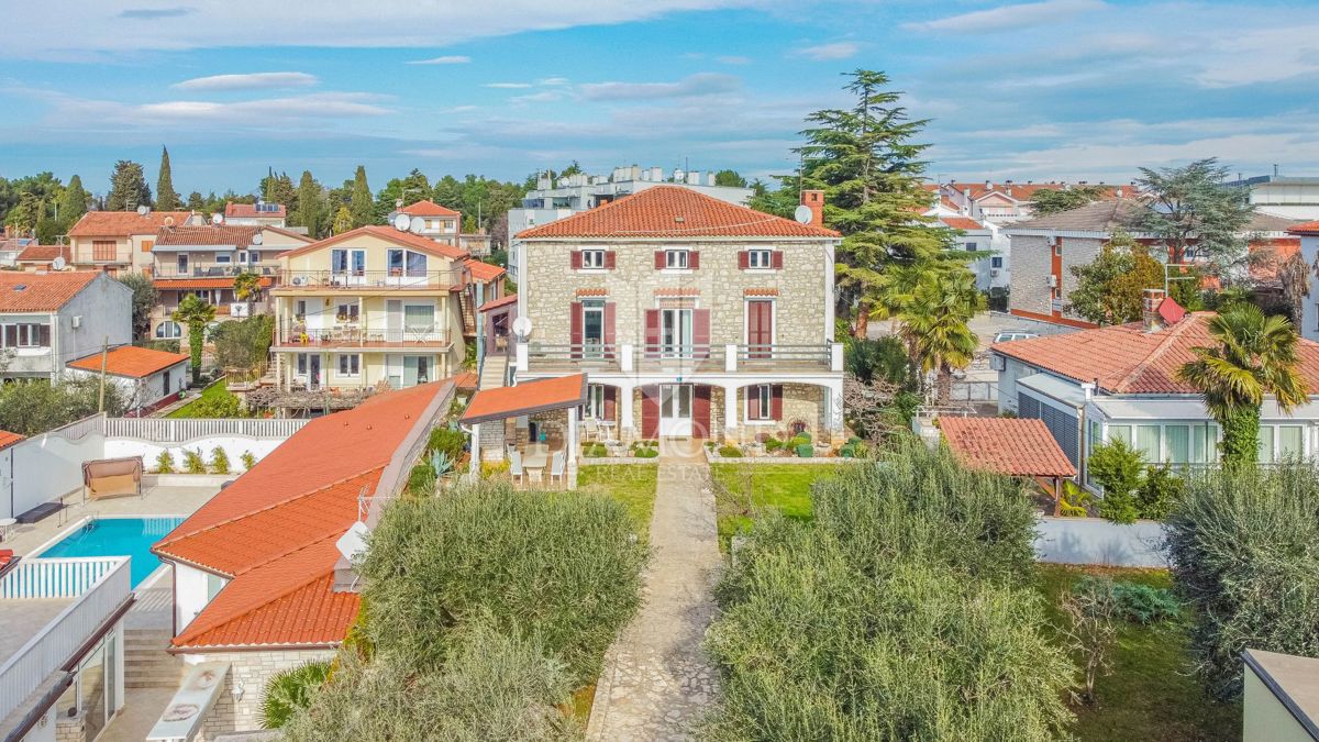 Umago, condominio 1a fila al mare!