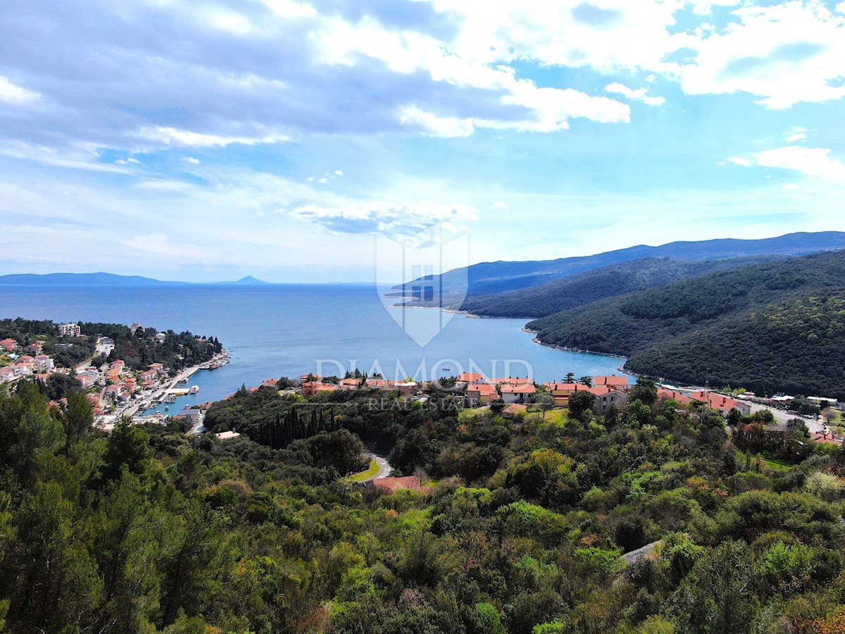 Rabac, terreno edificabile e costruzione di appartamenti, vista mare