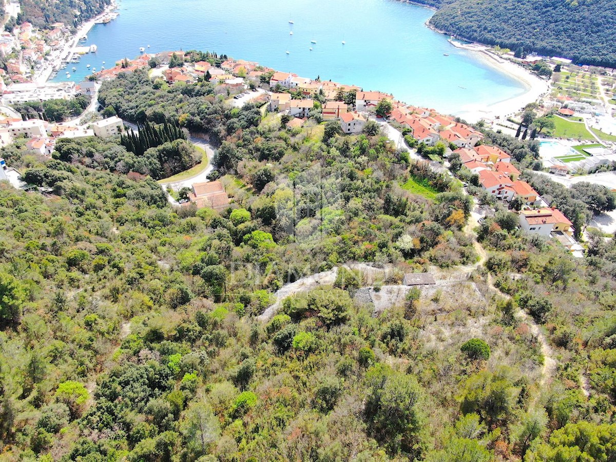 Rabac, terreno edificabile e costruzione di appartamenti, vista mare