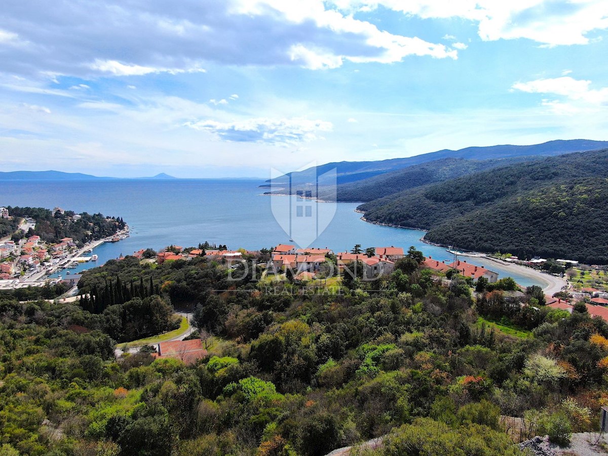 Rabac, terreno edificabile e costruzione di appartamenti, vista mare