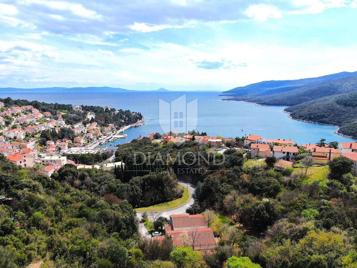 Rabac, terreno edificabile e costruzione di appartamenti, vista mare