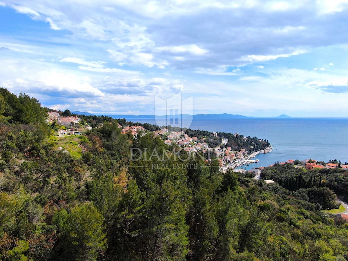 Rabac, terreno edificabile e costruzione di appartamenti, vista mare