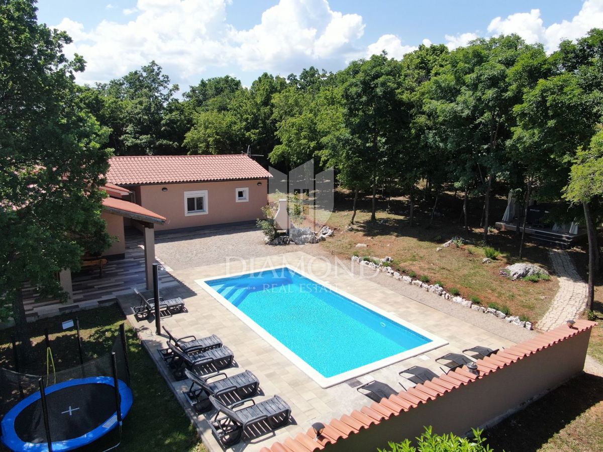 Labin, dintorni, bella casa per le vacanze in una zona isolata