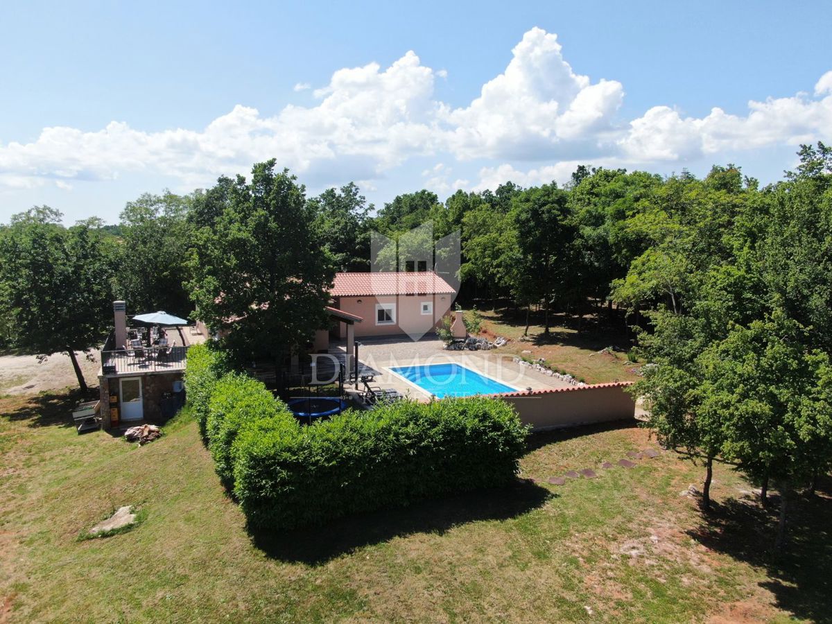 Labin, dintorni, bella casa per le vacanze in una zona isolata