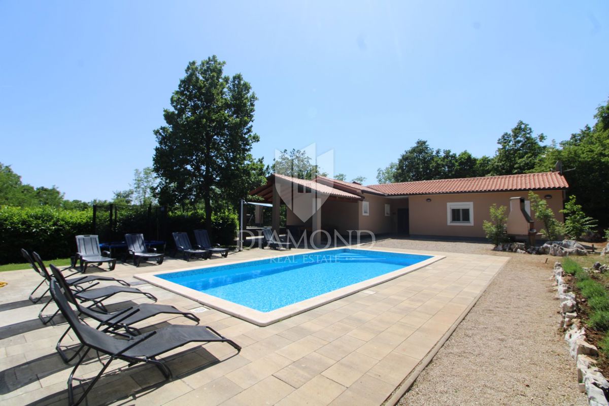 Labin, dintorni, bella casa per le vacanze in una zona isolata