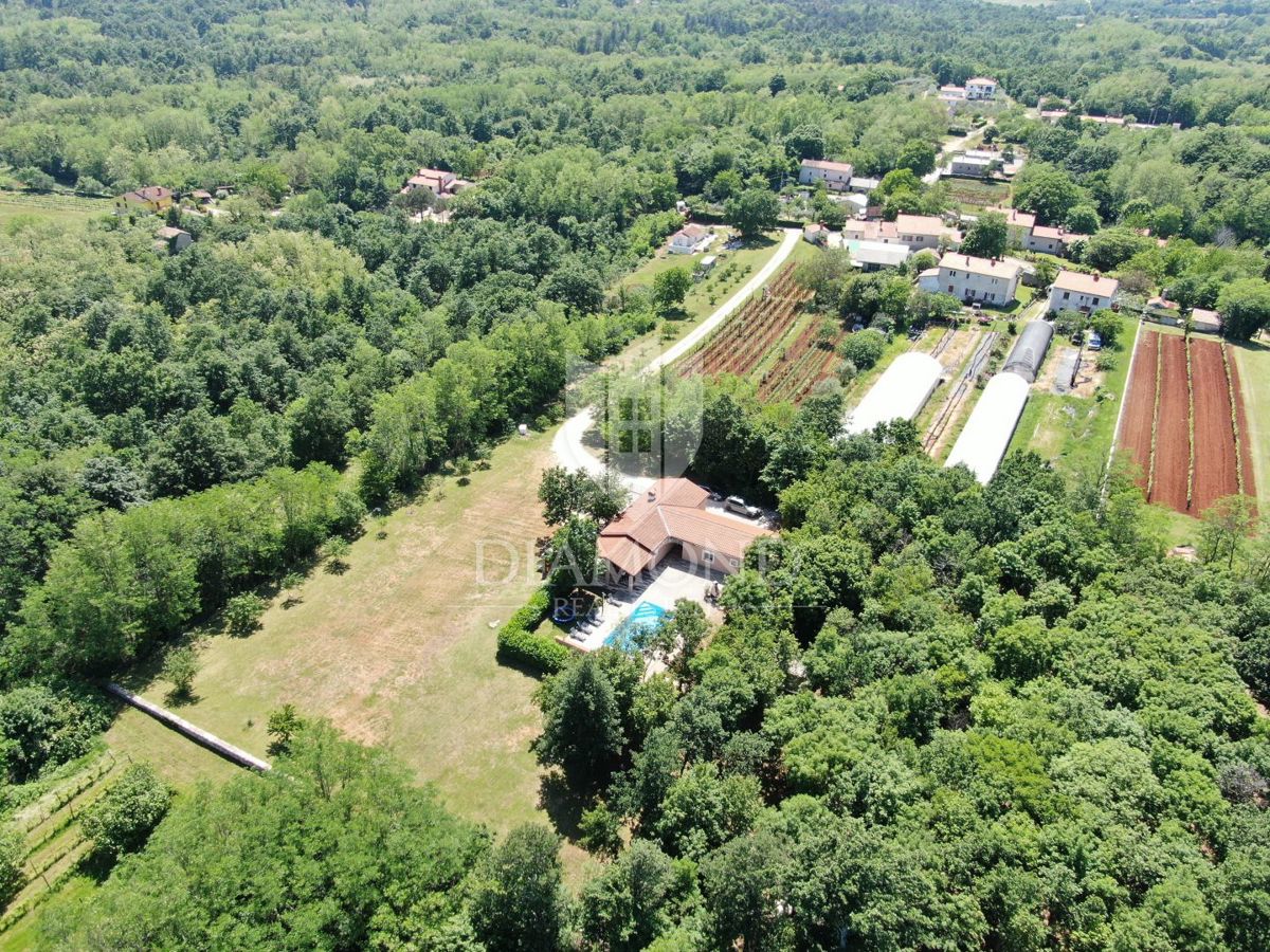 Labin, dintorni, bella casa per le vacanze in una zona isolata