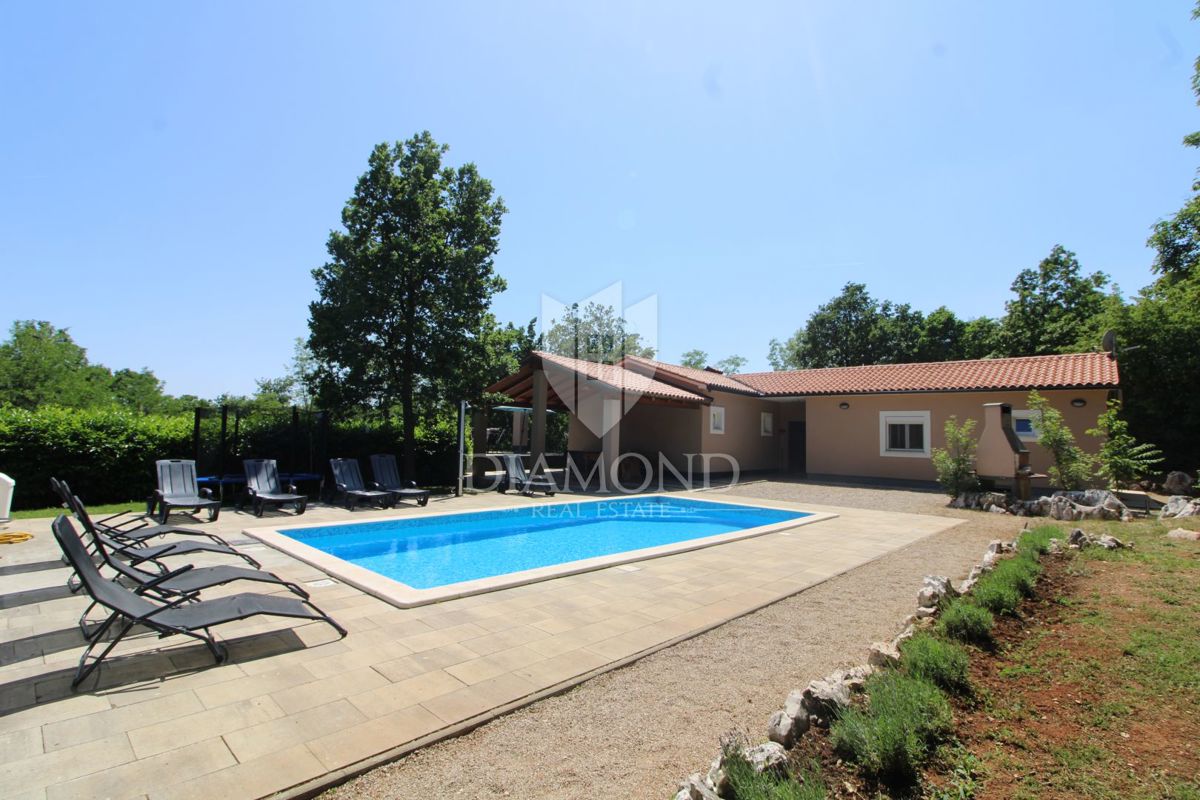 Labin, dintorni, bella casa per le vacanze in una zona isolata