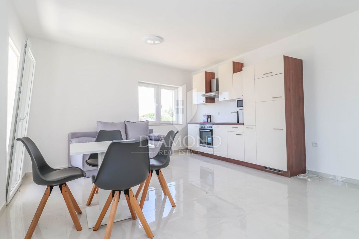 Medulin, casa completamente rinnovata con un cortile ampio