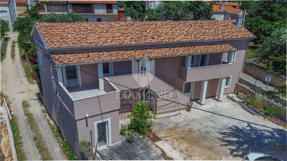 Medulin, casa completamente rinnovata con un cortile ampio