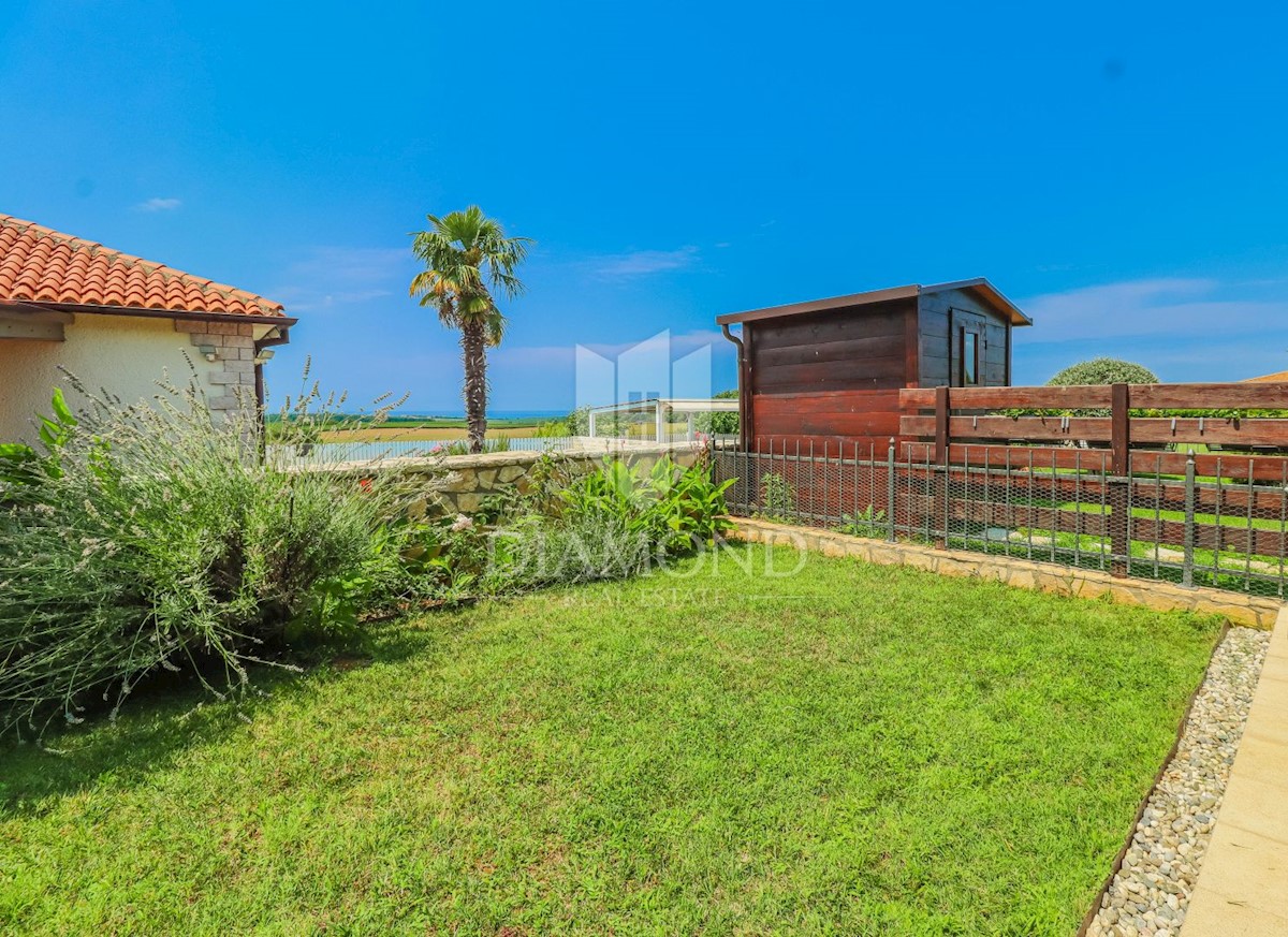 Cittanova, dintorni! Bella casa con vista sul mare!