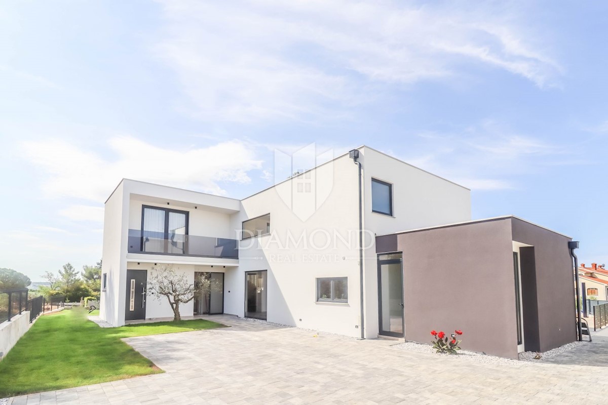 Parenzo, dintorni villa di lusso con vista mare!