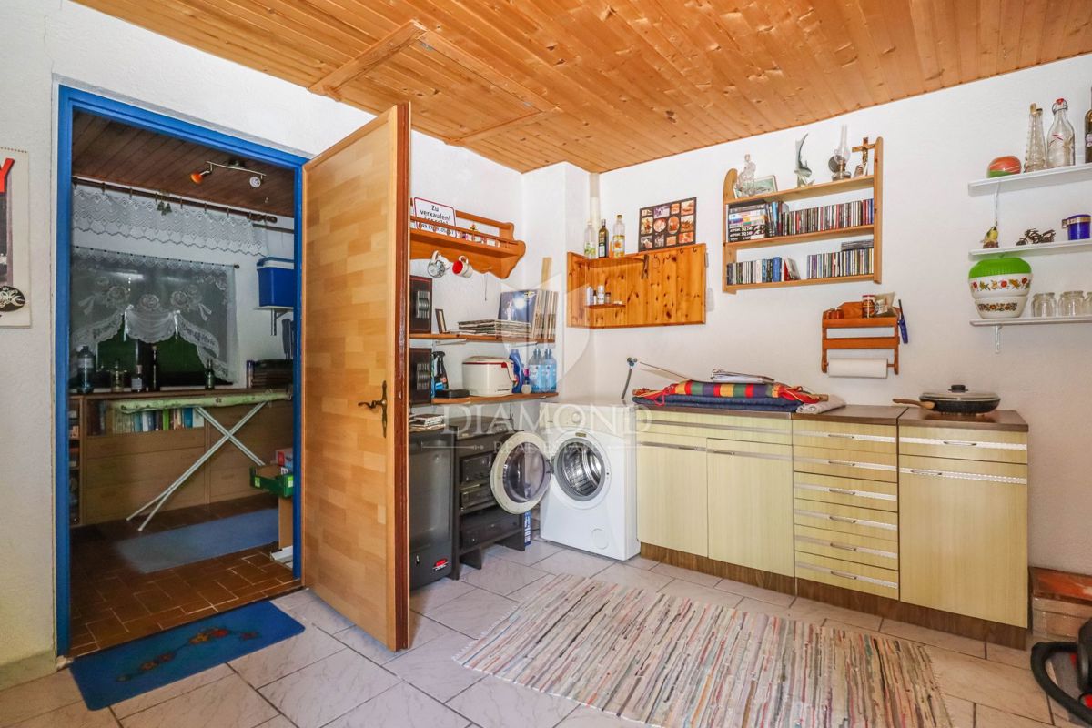 Rovigno, dintorni, affascinante casa in pietra