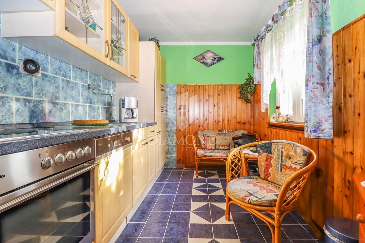 Rovigno, dintorni, affascinante casa in pietra