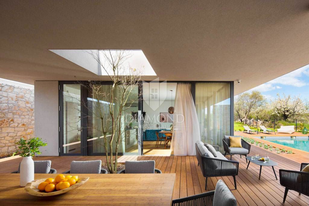 Dignano, dintorni, lussuosa casa ad un piano in una zona appartata